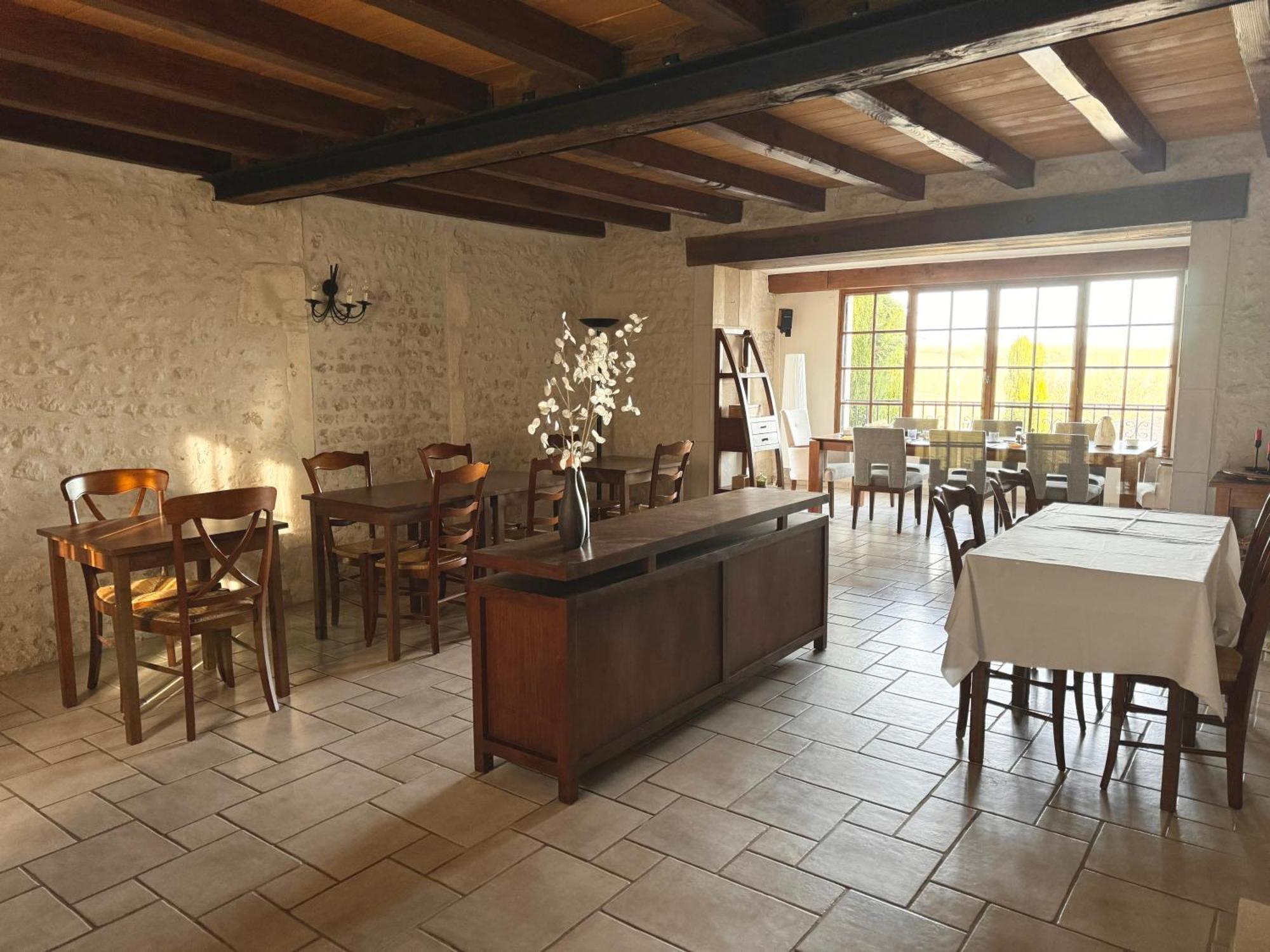Le Relais De Saint-Preuil, The Originals Relais Vignes Du Cognac Hotel Luaran gambar